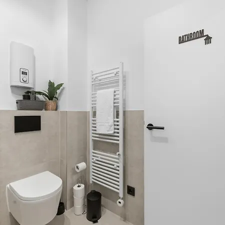 Ludwigscozyescape - Design Loft Mit Großer Wohnküche Am Residenzschloss, 6 Gäste, Smarttv In Jedem Zimmer, Highspeed Wlan, Workspace, 24h Self Check-in, Parkplatz 2 Min *