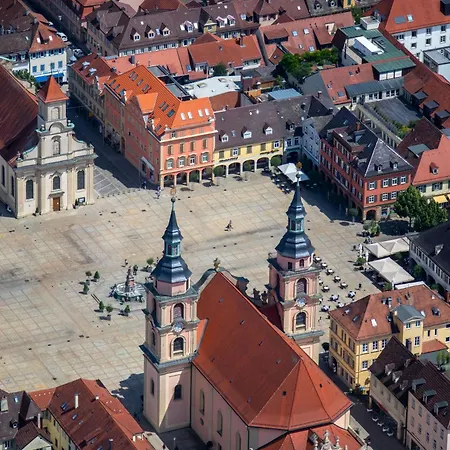 Ludwigscozyescape - Design Loft Mit Großer Wohnküche Am Residenzschloss, 6 Gäste, Smarttv In Jedem Zimmer, Highspeed Wlan, Workspace, 24h Self Check-in, Parkplatz 2 Min Apartment *